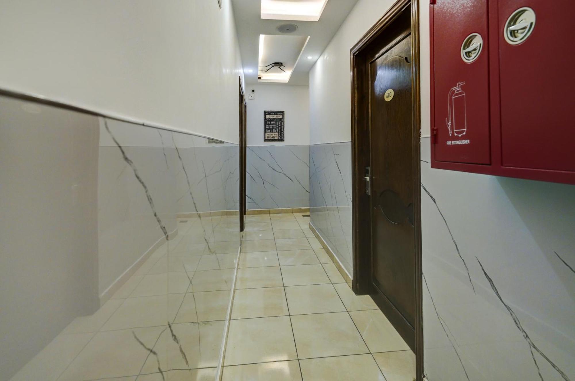 Down Town Hotel Акаба Екстериор снимка