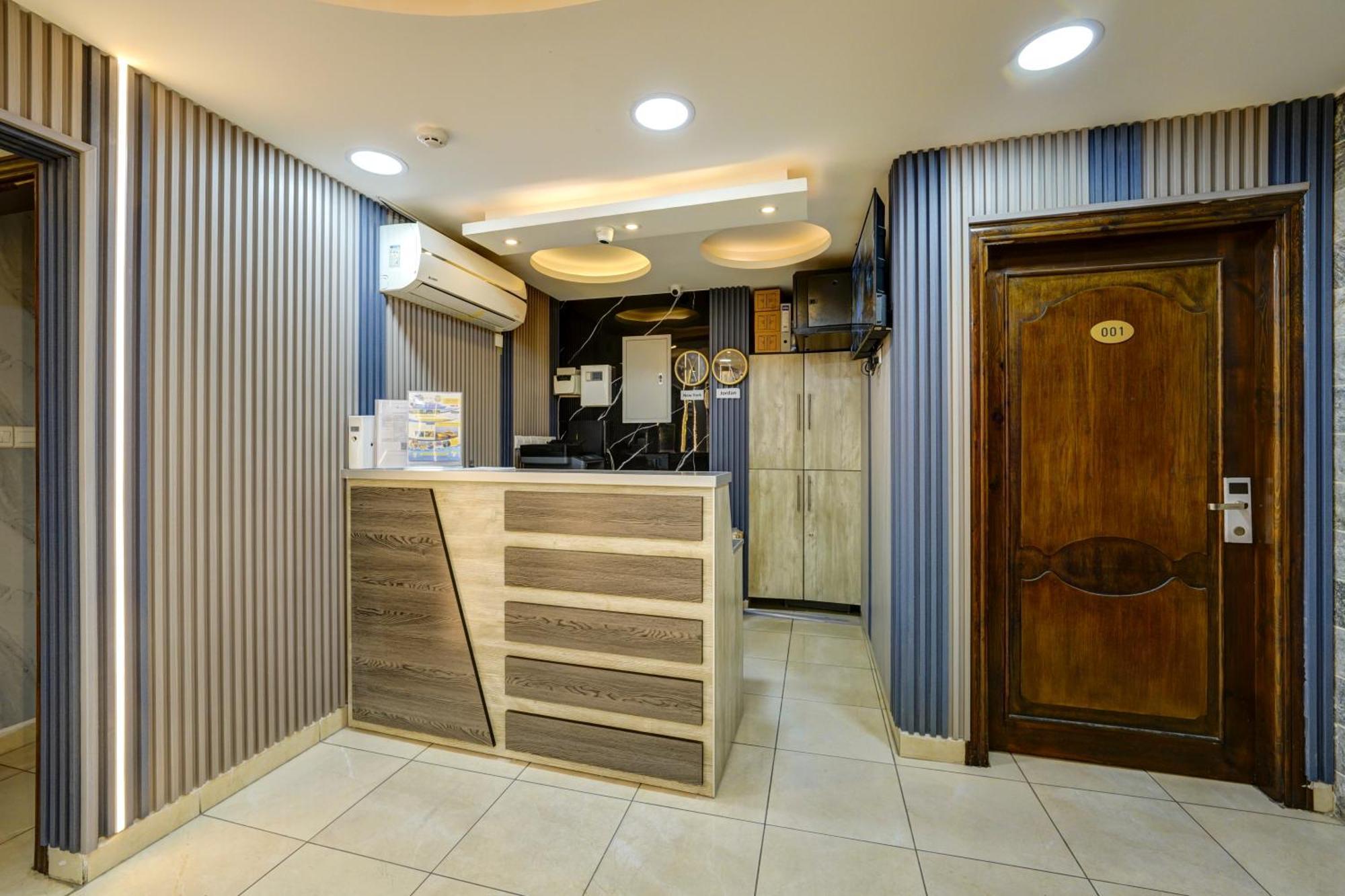 Down Town Hotel Акаба Екстериор снимка