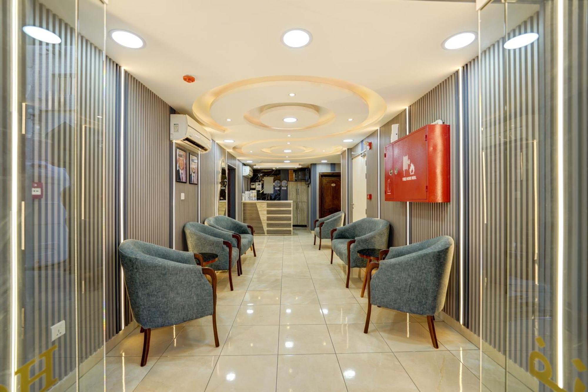 Down Town Hotel Акаба Екстериор снимка