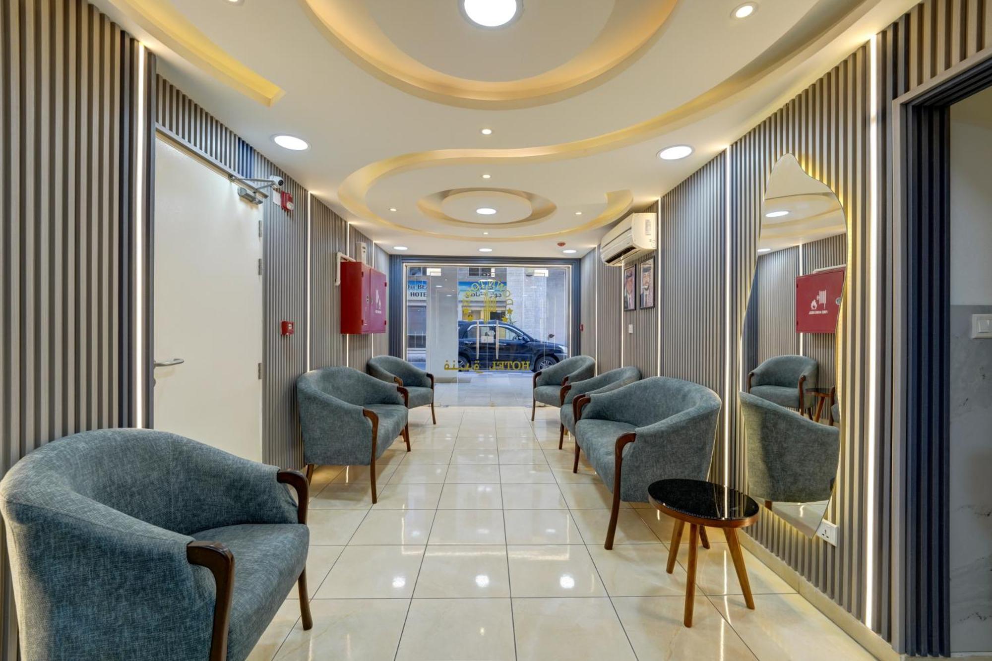 Down Town Hotel Акаба Екстериор снимка