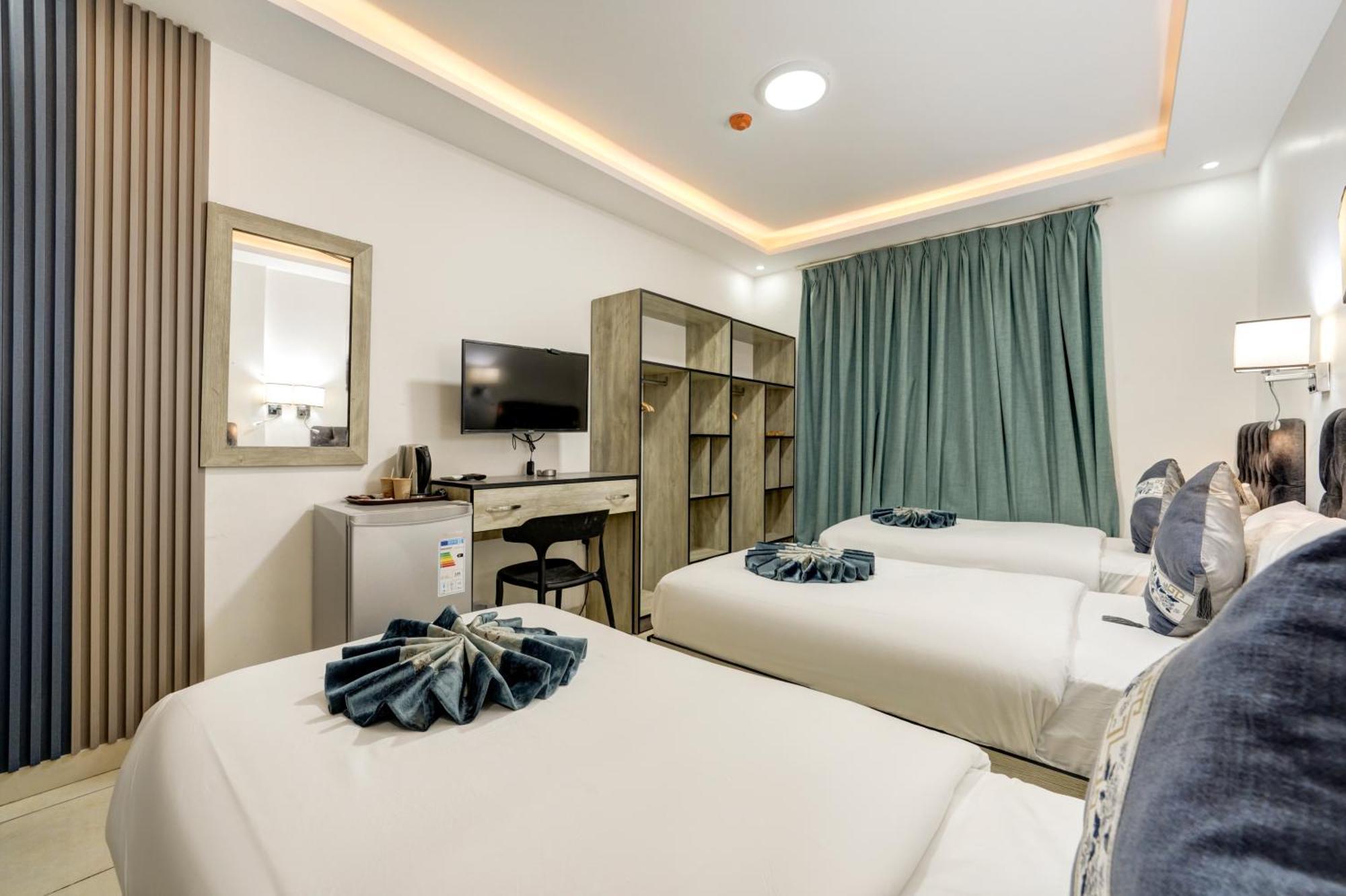 Down Town Hotel Акаба Екстериор снимка